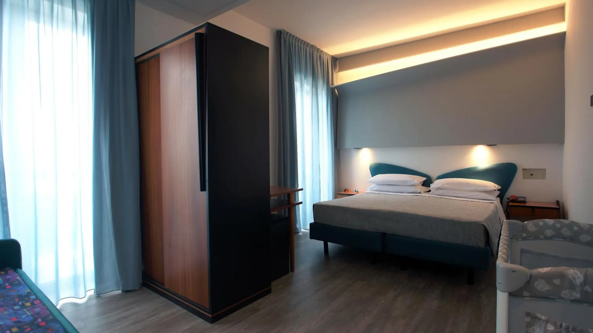 Hotel Ali D'Oro Rimini 3*,  Italie