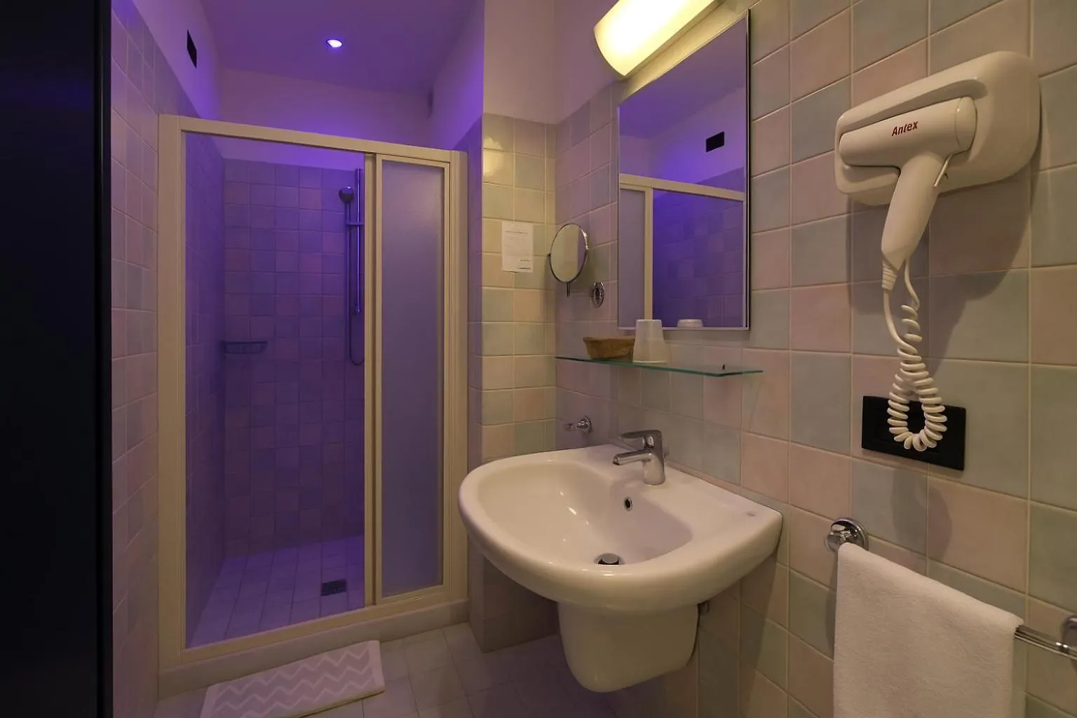 Hotel Ali D'Oro Ρίμινι 3*,
